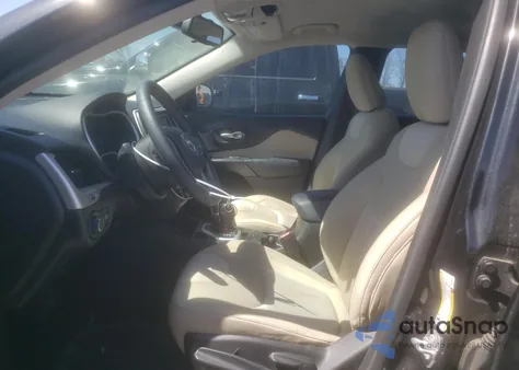 2015 Jeep Cherokee Sport из США, поврежденный, VIN 1C4PJLABXFW596639